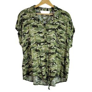 No Boundaries Camo Top Green XXXL Button Collar Cuff Sleeve Front Tie Cage Back